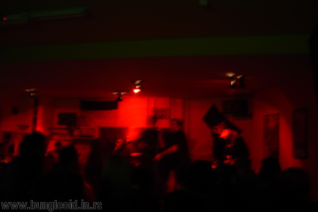 Pressing u klubu Feedback, Nis